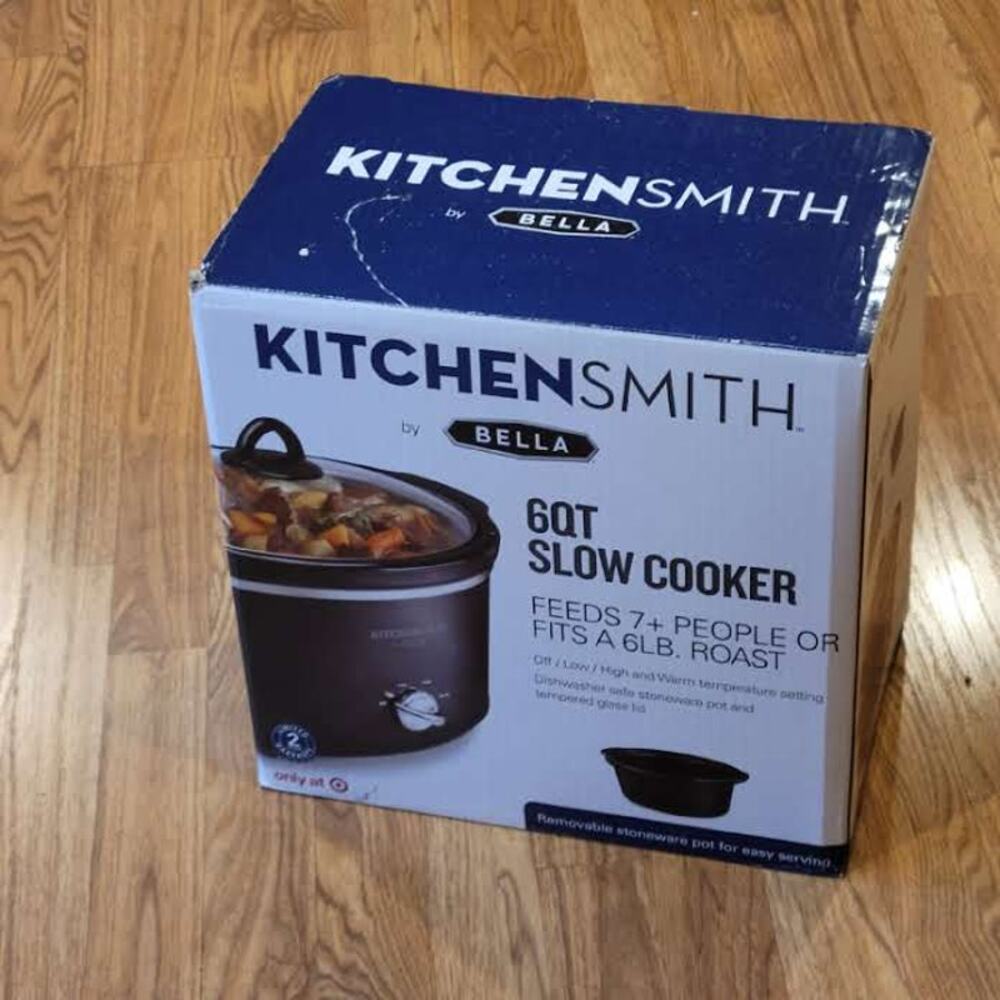 New KitchenSmith by Bella 6Qt Slow cooker. New, never been used